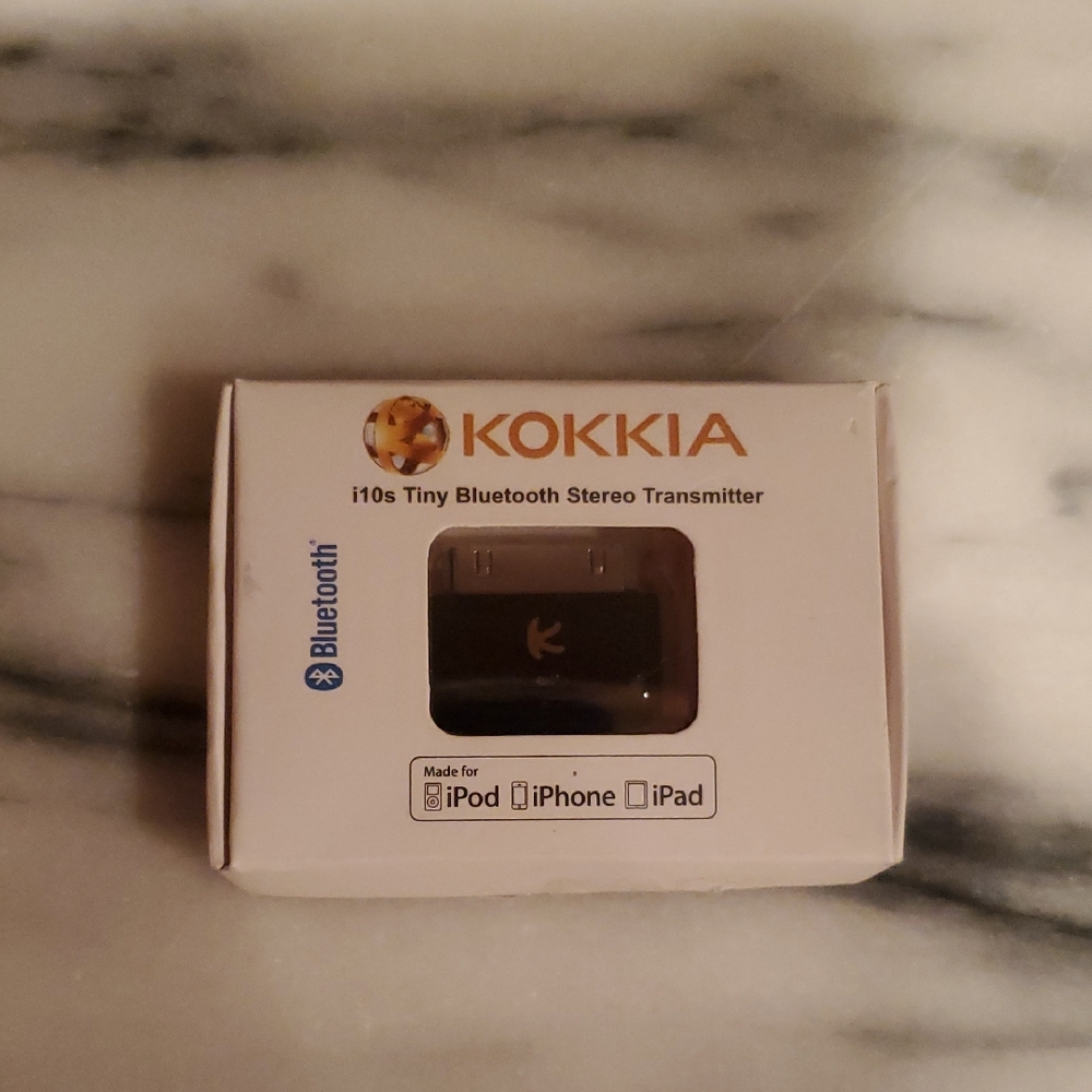 Black i10s Bluetooth Stereo Transmitter